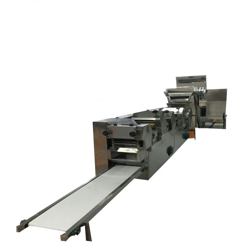 Máy làm mì đa chức năng 300kg/h Capacity sản xuất Các thành phần cốt lõi động cơ