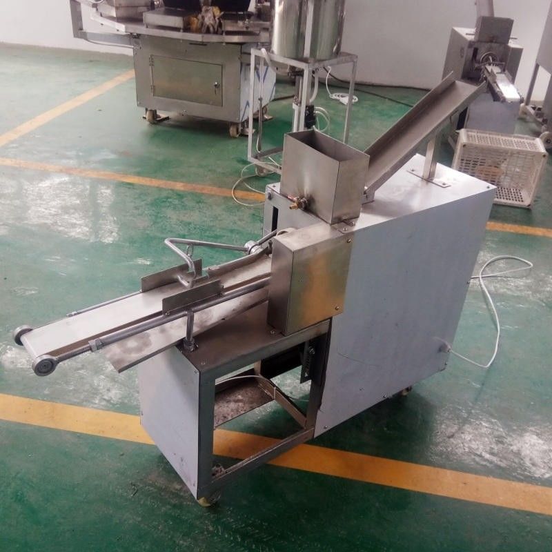 Công nghiệp tự động xoắn Churro đồ ăn nhẹ Thiết bị hình thành mềm Pretzel chiên bột xoắn làm máy ép